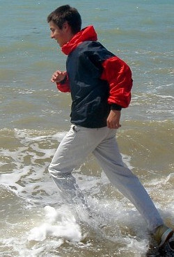 cagoule blue red survival swimming in clothes